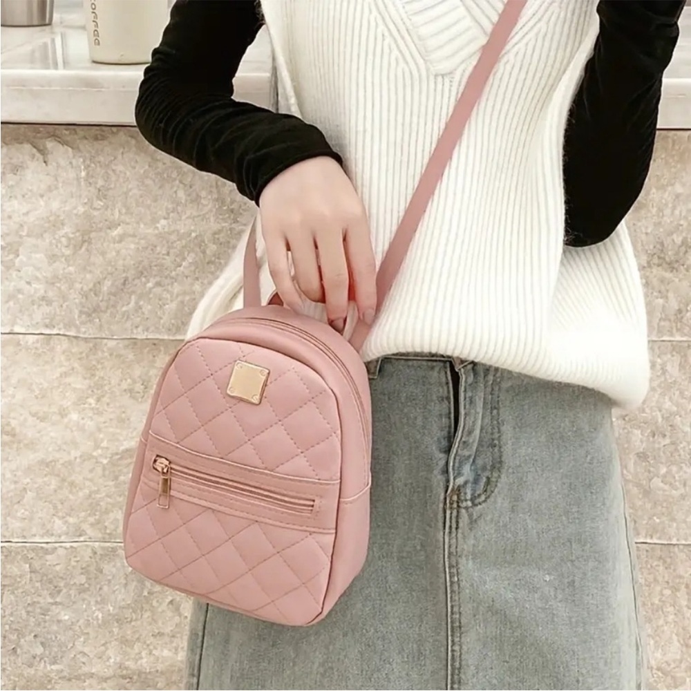 Quilted Pink Backpack NWT Vegan Leather - Picture 3 of 7